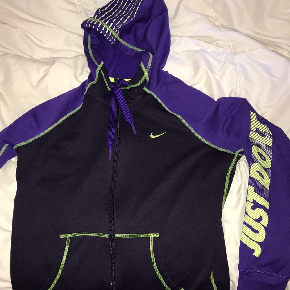 Sip up sweatshirt